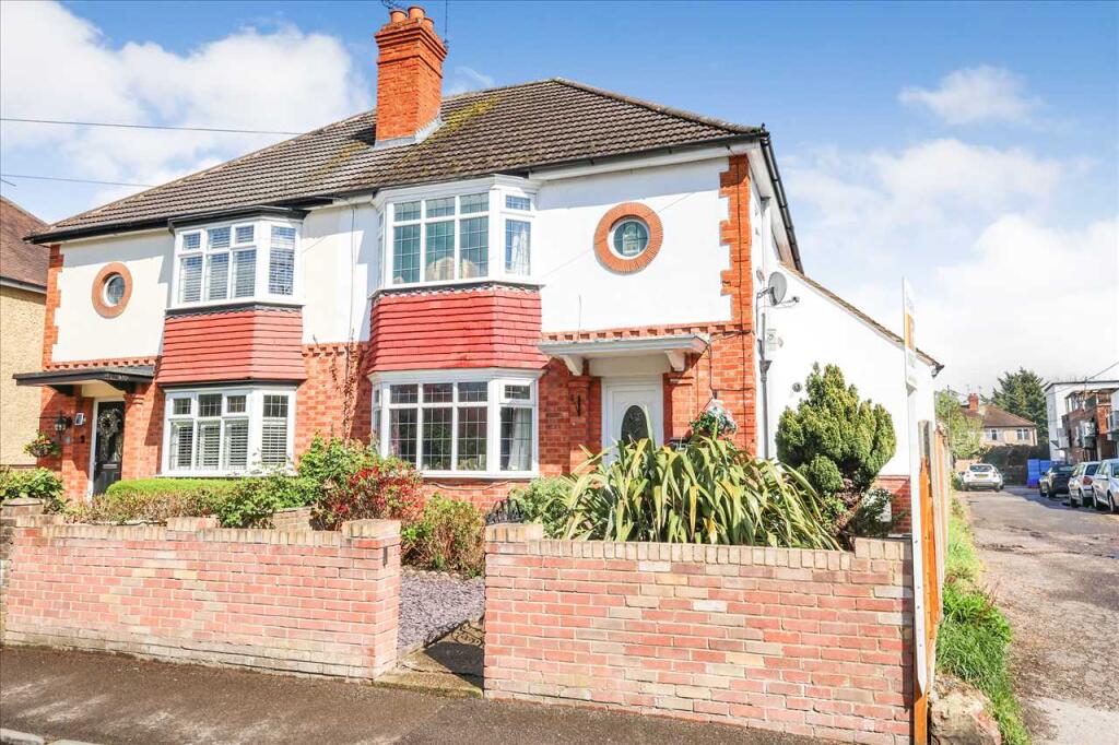 Main image of property: Ray Street, Maidenhead