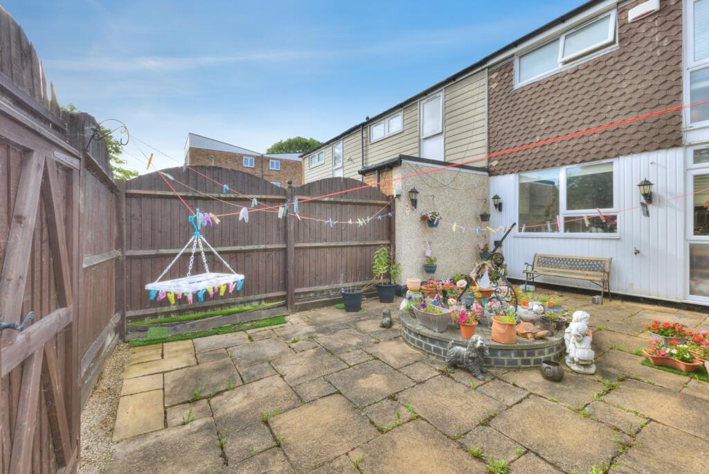 House in Northampton, West Northamptonshire - View 4
