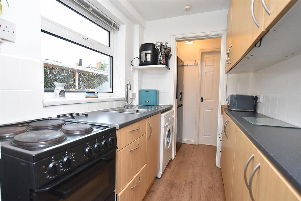 Villiers Street, Wrexham photo 5