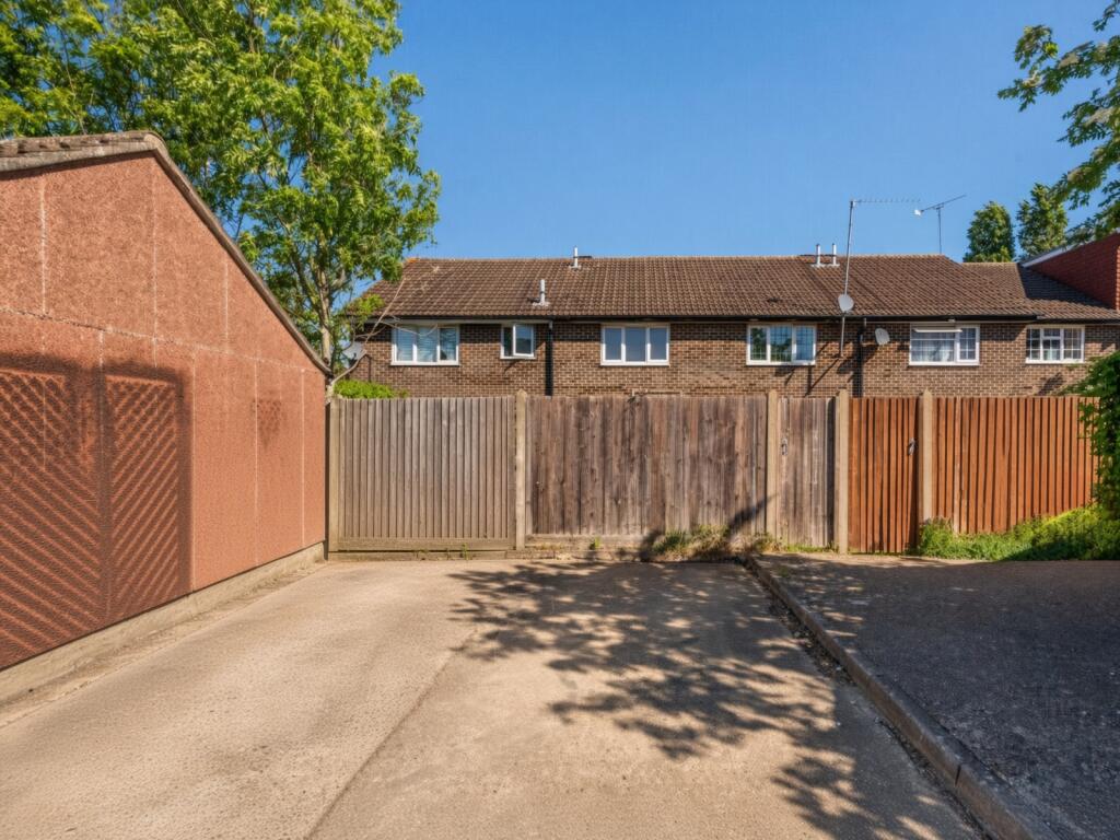 House in Slough - View 5