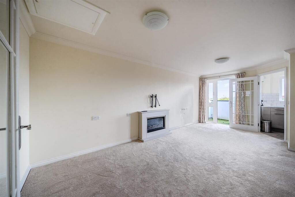 Oscar Lodge, Aylesbury photo 3