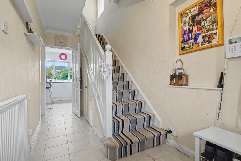 Faulconbridge Avenue, Coventry, CV5 - View 5