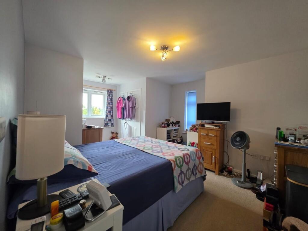 House in Northampton - View 5