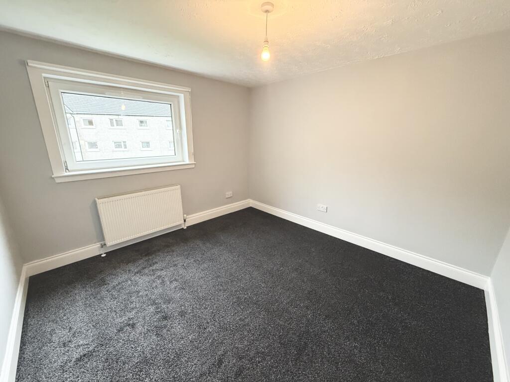 Apartment in Cumbernauld, North Lanarkshire - View 5