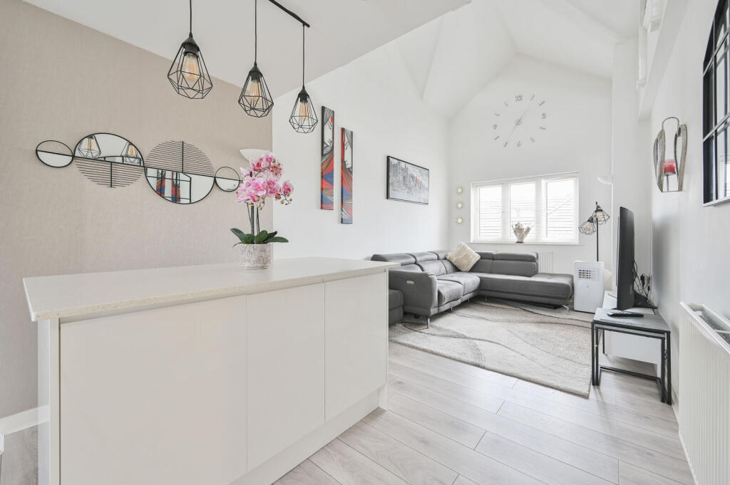 Main image of property: Ley Farm Close, Watford, WD25