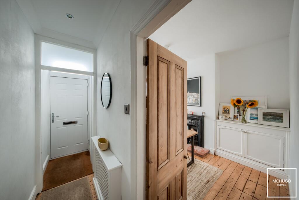 House in Birmingham, Harborne - More