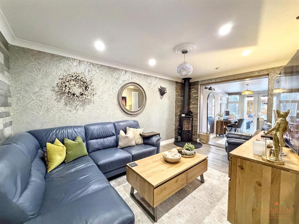 House in Hull - More