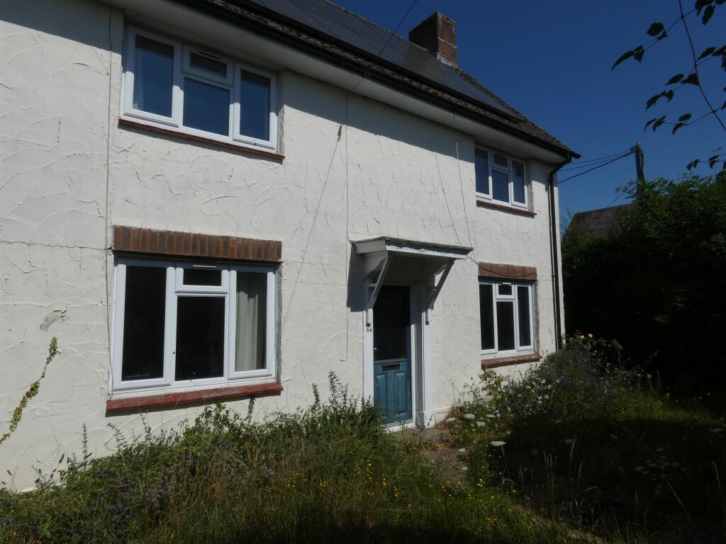 3-bed semi-detached on James Road, Amesbury, Salisbury, £280,000