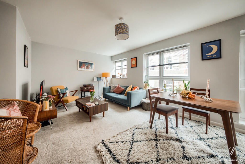 2-bed flat on Point 4, 72 Branston Street, Jewellery Quarter, £180,000