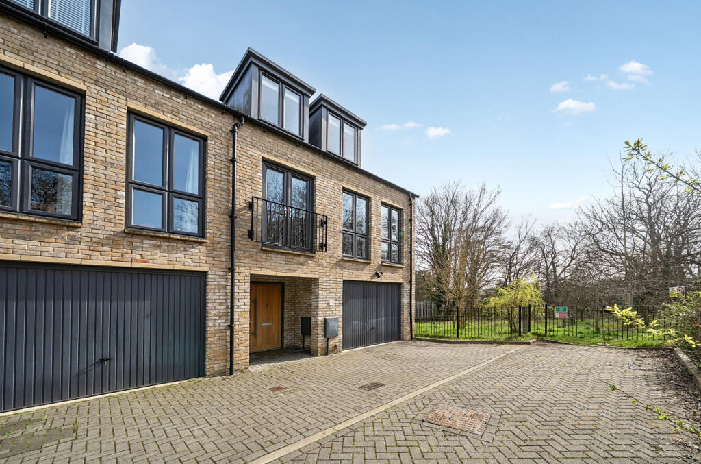 Main image of property: Baynhams Drive, Wolvercote Mill, Oxford