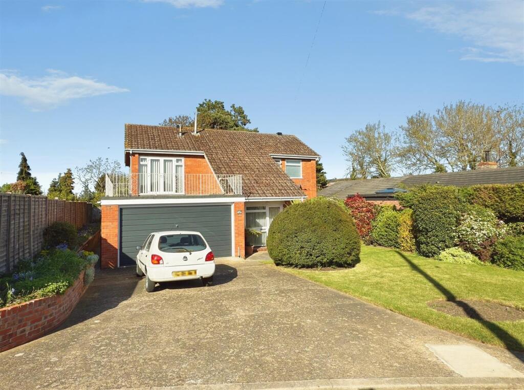 Main image of property: Darby Road, Beccles, Suffolk, NR32