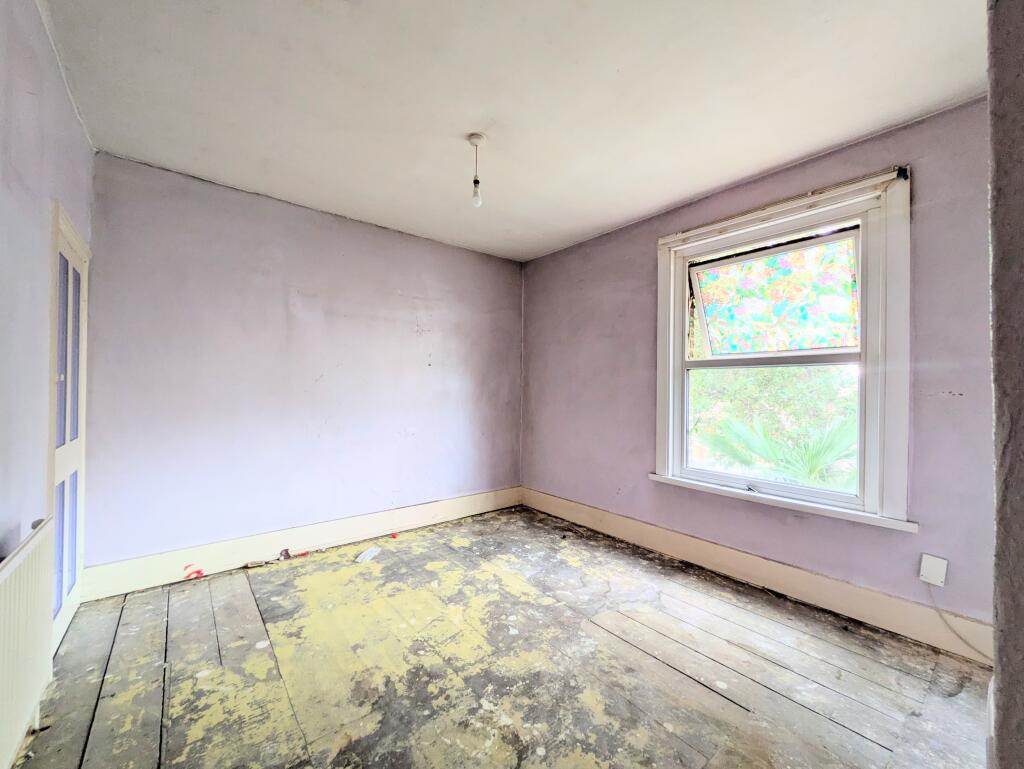 House in Romford - View 5