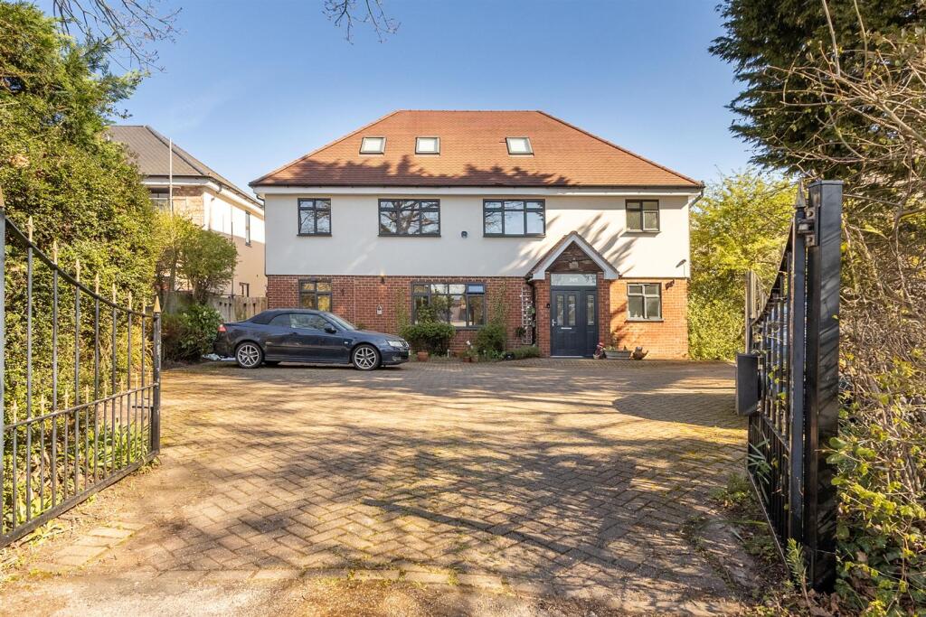 Main image of property: Rugby Road, Binley Woods, Coventry