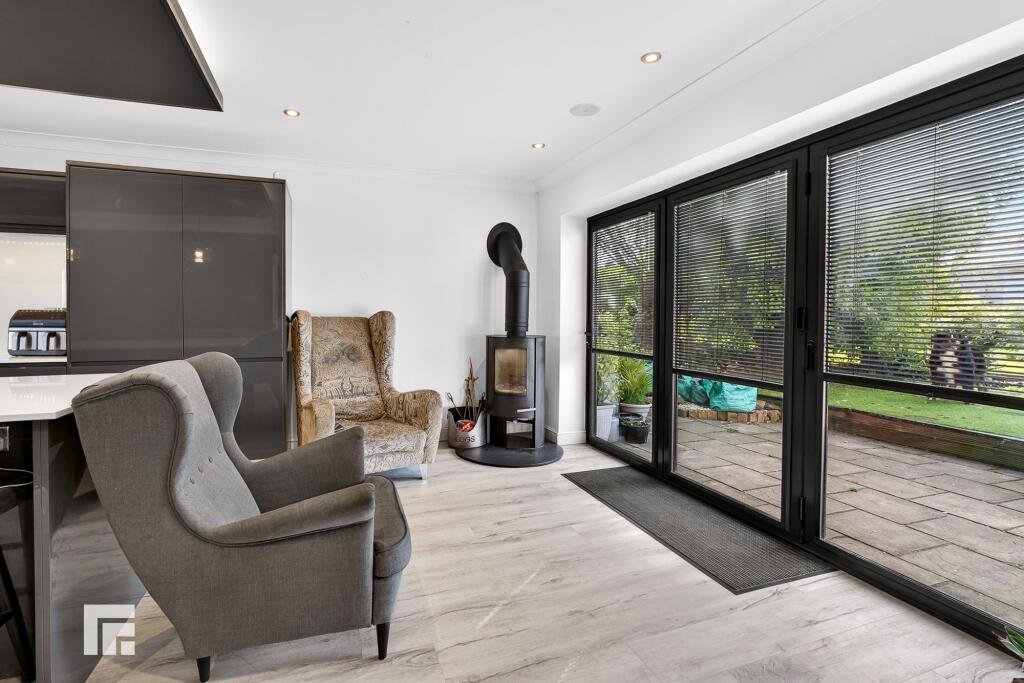 Hinchsliff Avenue, Barry, CF62 photo 5