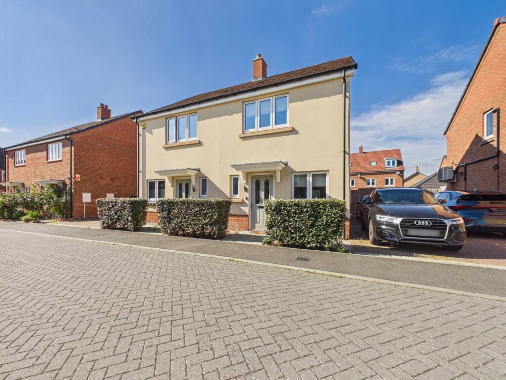 Main image of property: Rosebay Avenue, Wexham, Berkshire, SL2