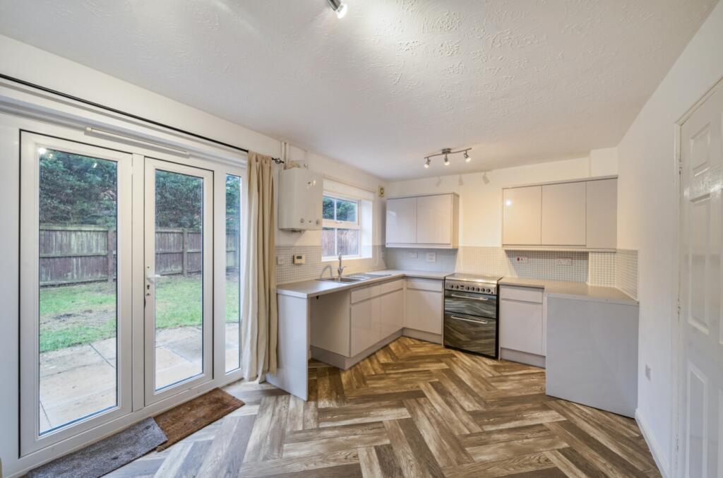 Main image of property: Redfearn Mews, Harrogate HG2 9QN