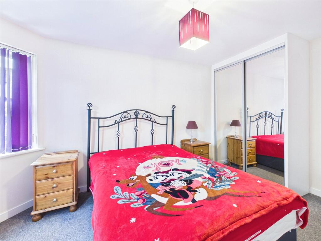 Apartment in Ipswich, Suffolk - View 5