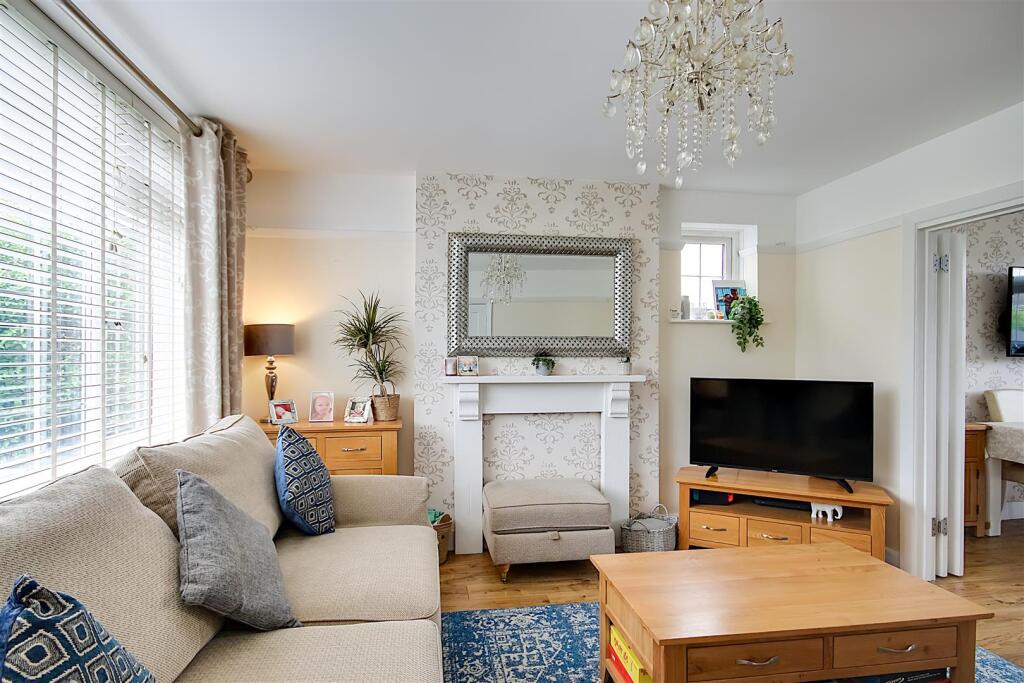 House in Worthing, West Sussex - View 4