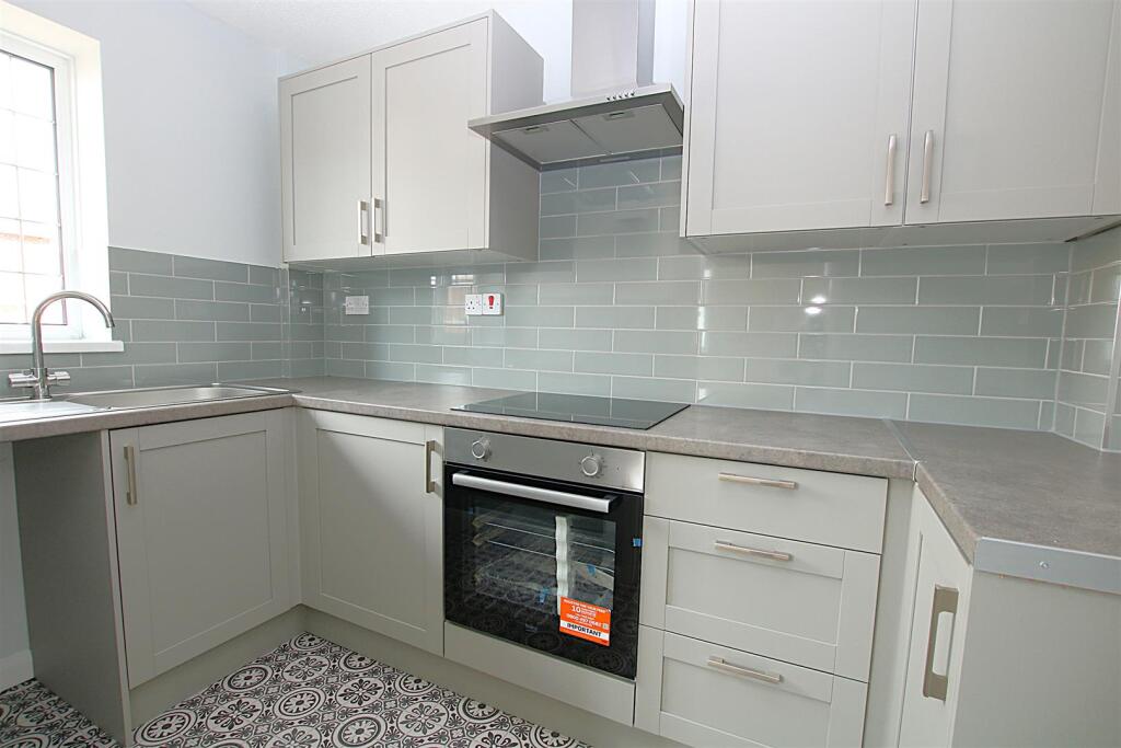 House in Northampton, Duston - View 2