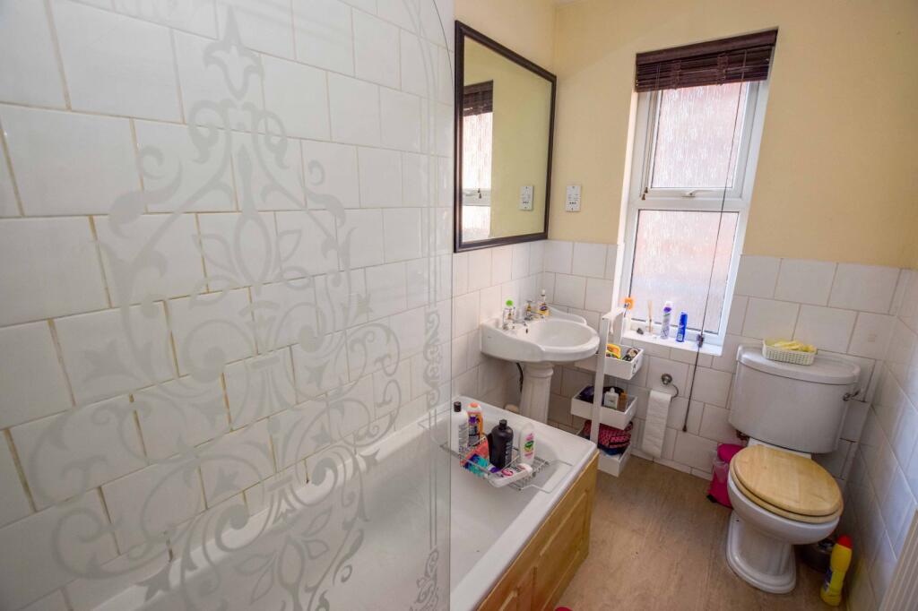 Apartment in Trafford, Greater Manchester - View 3