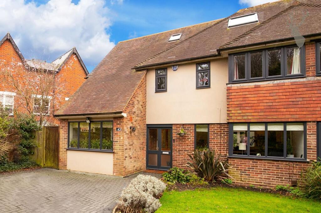 Main image of property: Coppice Row, Theydon Bois, CM16