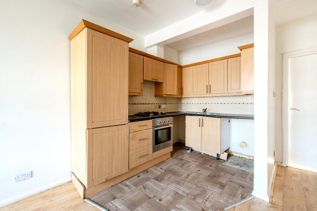 Apartment in London - View 5