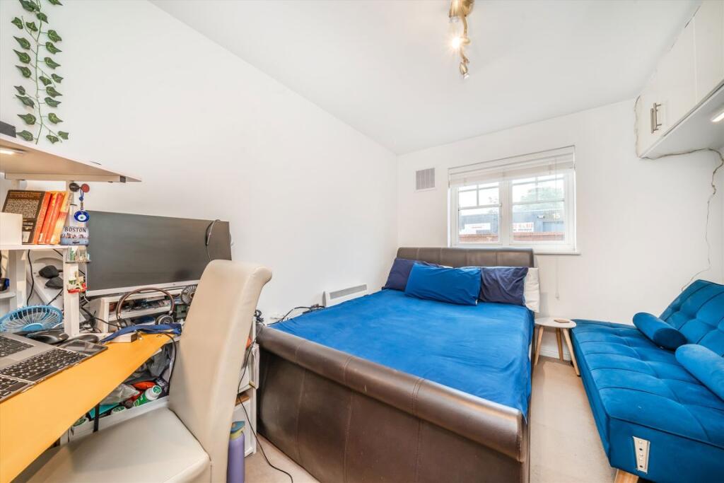 Apartment in London - View 4