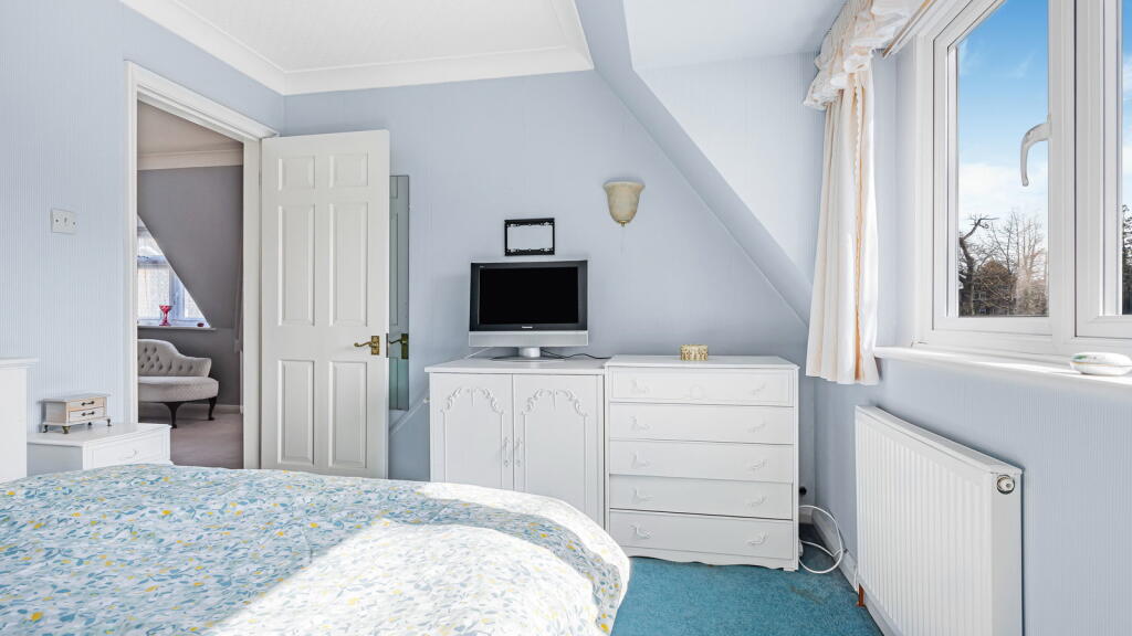 Additional image 19 of El Castano, Hampton Lane