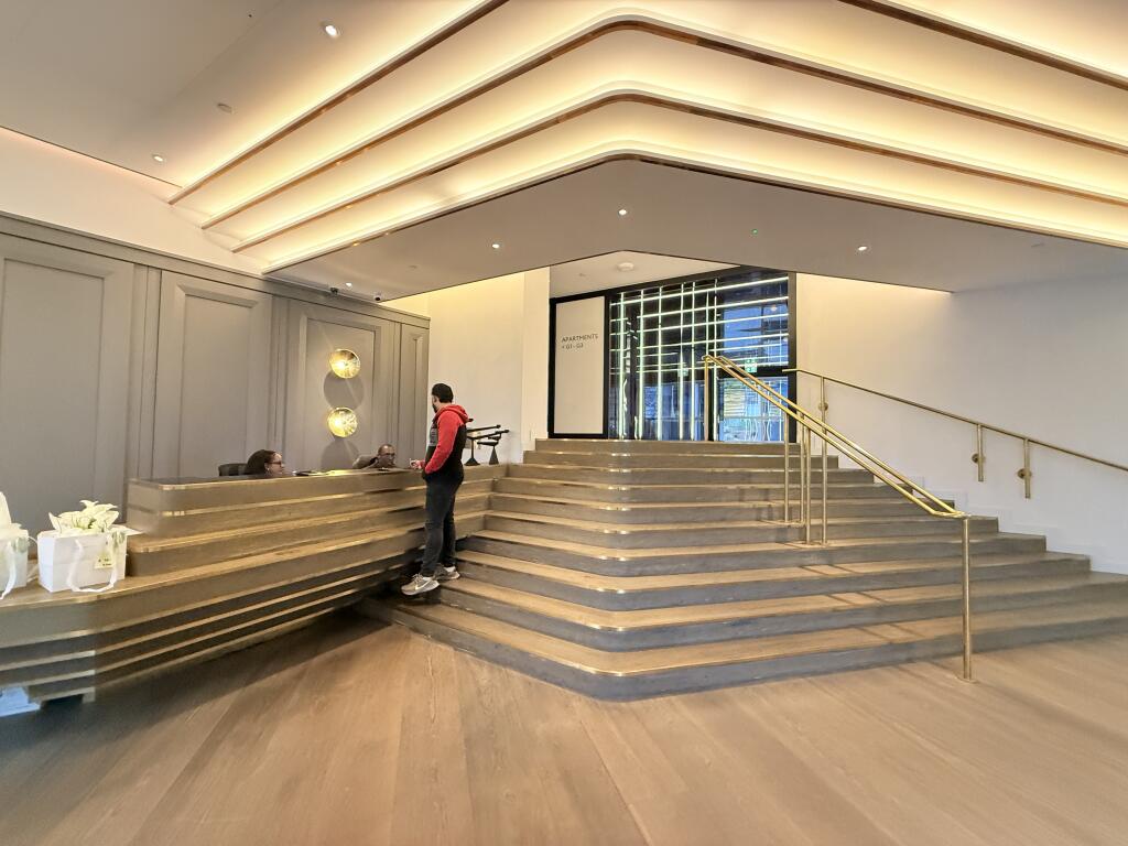 Apartment in London, Royal Borough of Greenwich - View 2