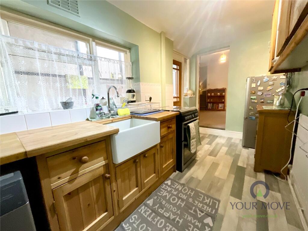 House in Redditch, Mount Pleasant, Smallwood - View 3