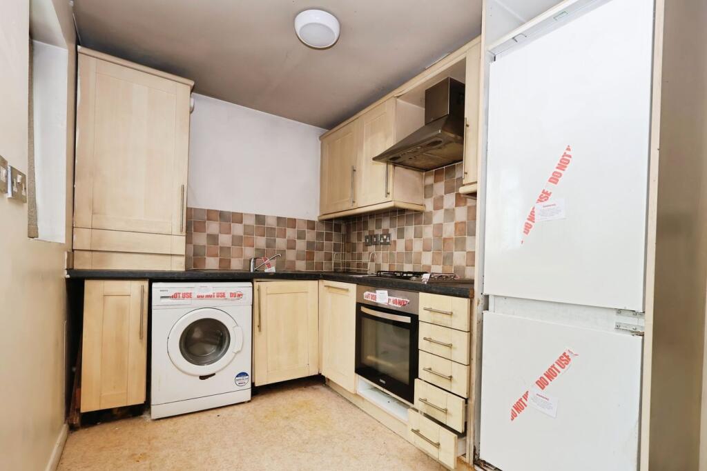 Apartment in Widnes, Halton - View 4