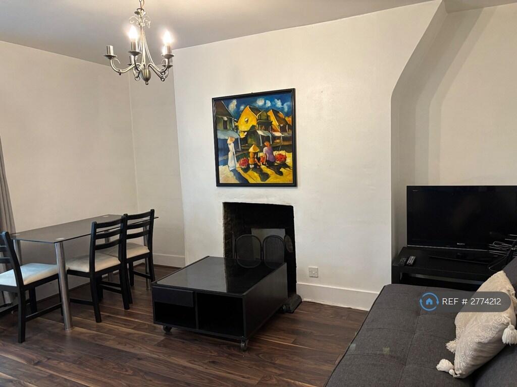 Apartment in London, Blackheath - More