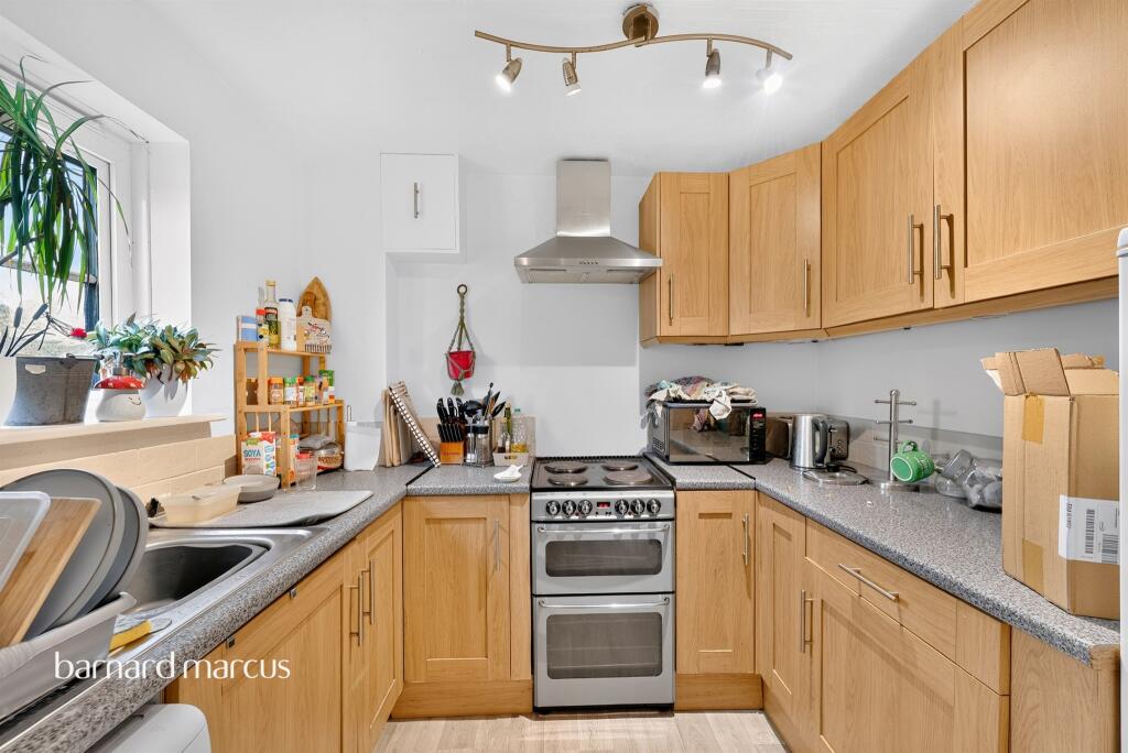 Apartment in London - View 2