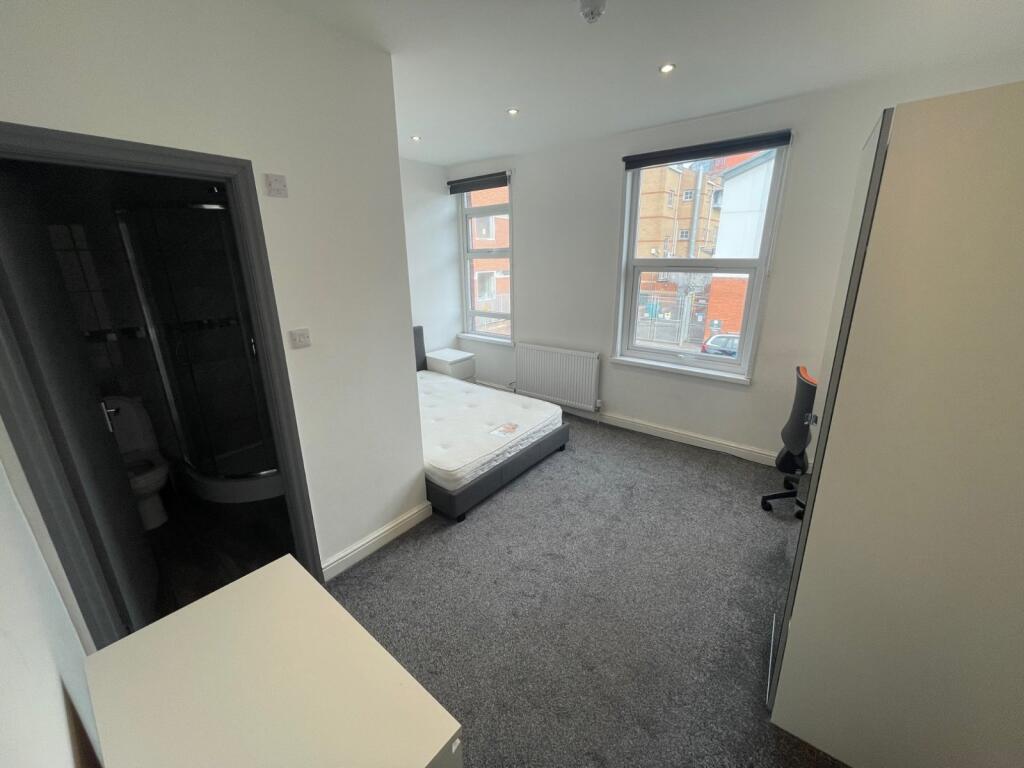 House in Leeds, Bagby Fields, Woodhouse - View 5