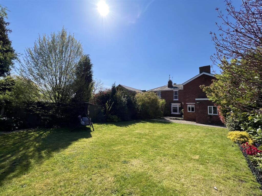 Chester Road North, Kidderminster photo 2