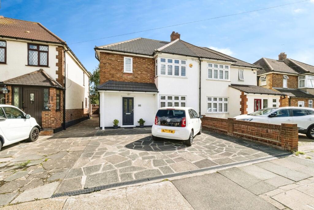 Main image of property: South End Road, HORNCHURCH, Essex, RM12
