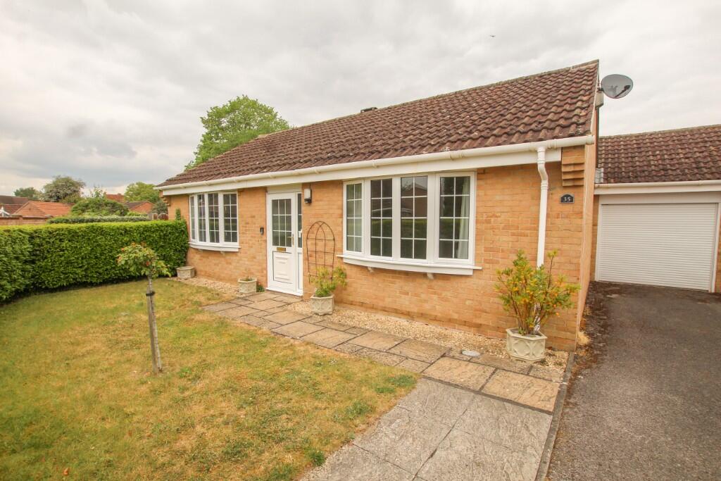 Main image of property: Fromont Drive, Thatcham, Berkshire, RG19