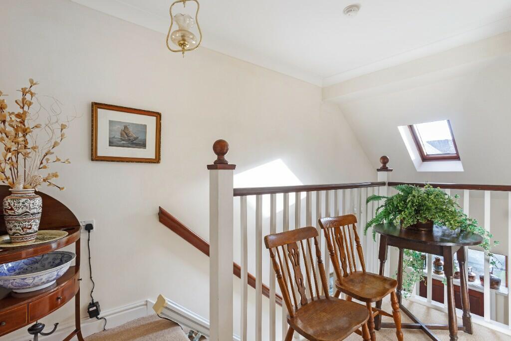 Bearwater, Hungerford, Berkshire, RG17 0NN. - More