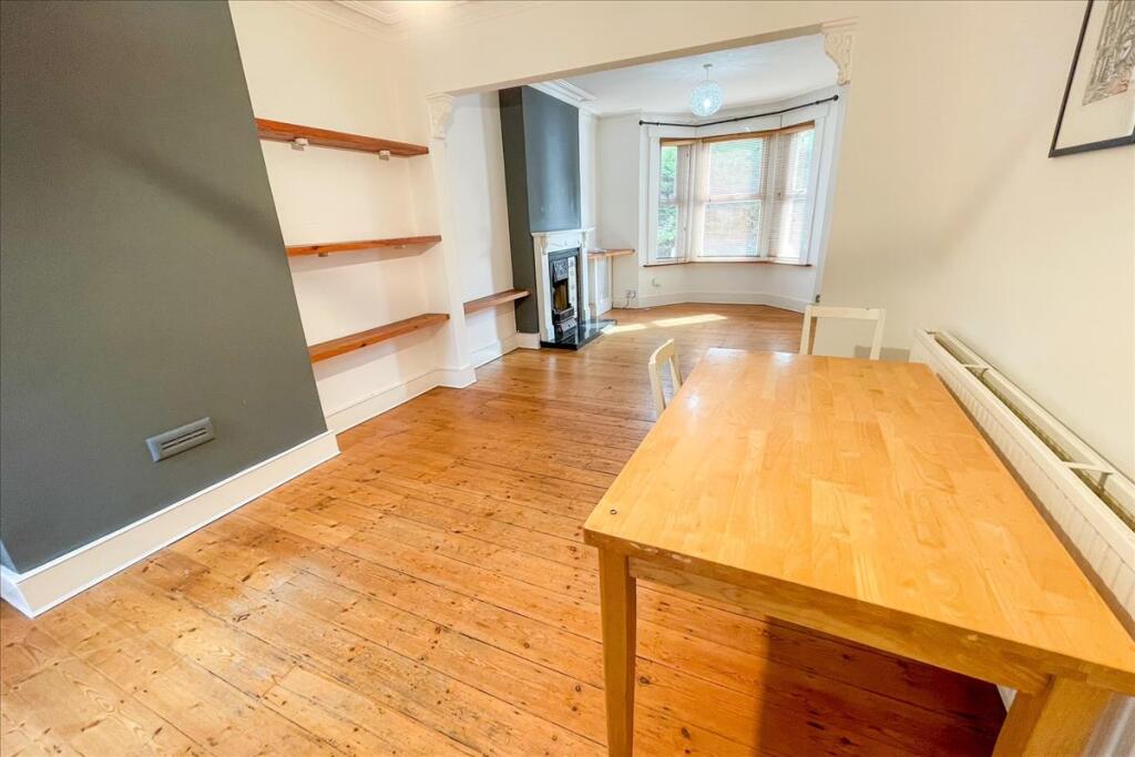 House in Twickenham - View 4