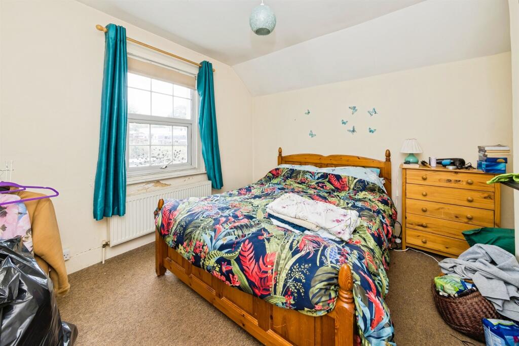House in Wealden, Fletching - More