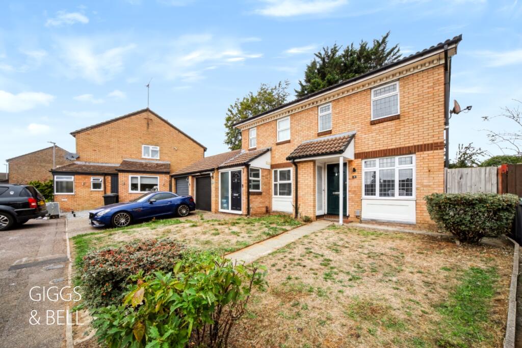 Main image of property: Penda Close, Luton, Bedfordshire, LU3 3UT