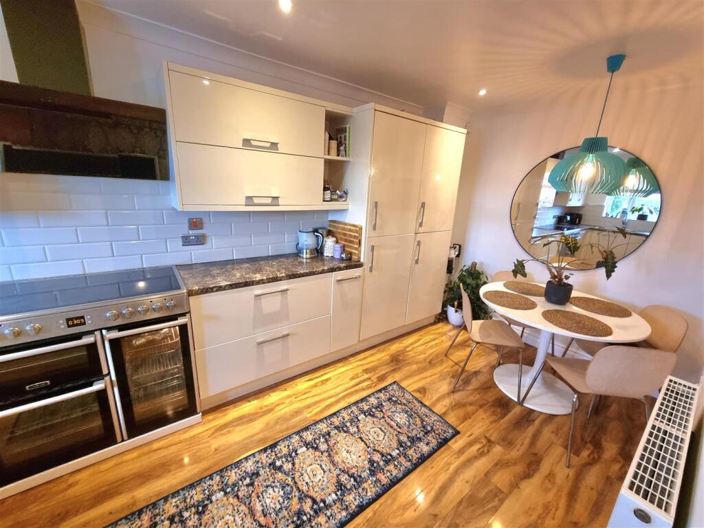 House in Plymouth - View 3