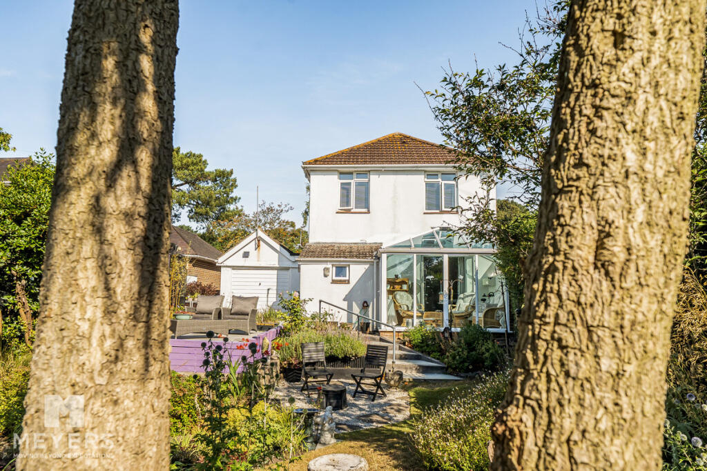 Main image of property: Manor Avenue, Alderney, Poole, BH12
