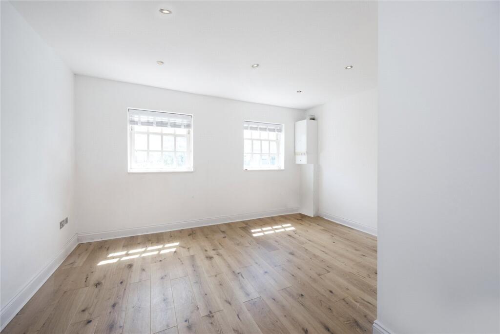 Apartment in London - View 5
