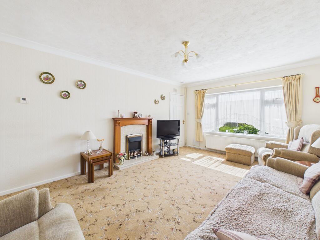 House in Ashfield, Sutton in Ashfield, Dalestorth - View 2