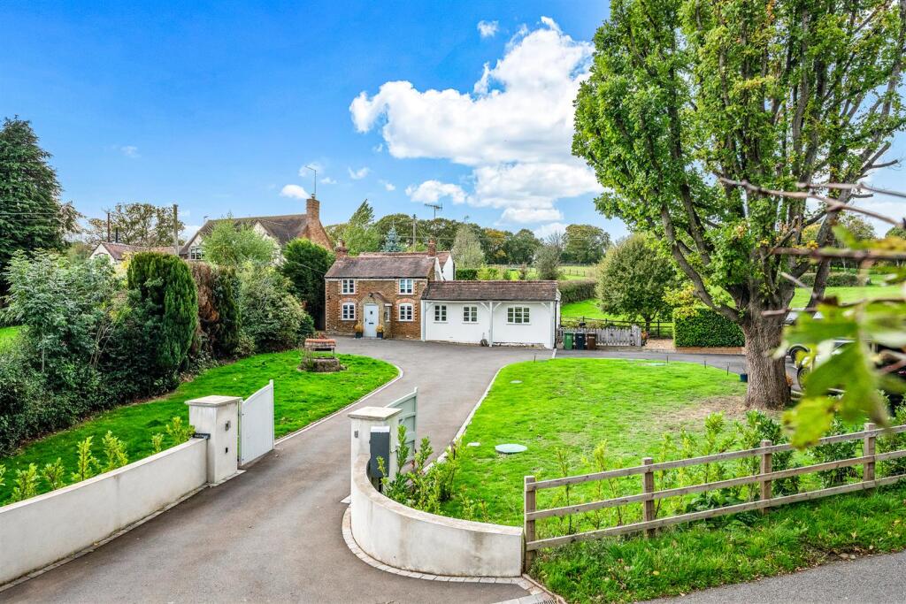 4-bed house on Bliss Gate Road, Bliss Gate, Rock, Kidderminster, £825,000