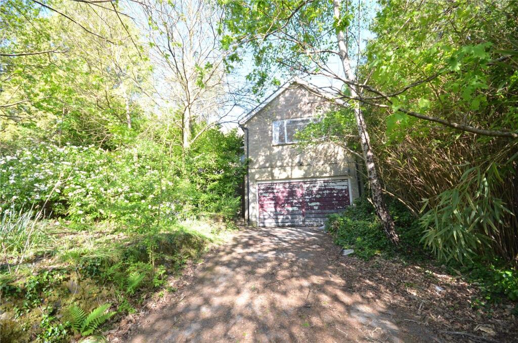 House in Farnham, Shortheath