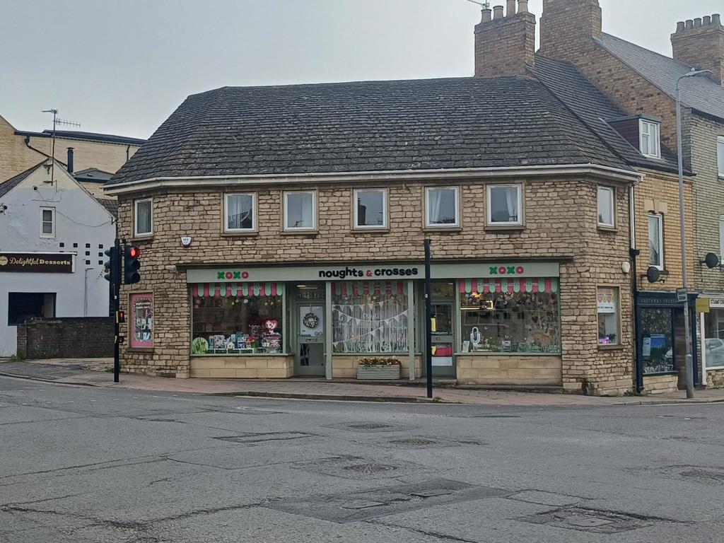 Main image of property: 62 Scotgate, Stamford, Lincolnshire, PE9 2YB