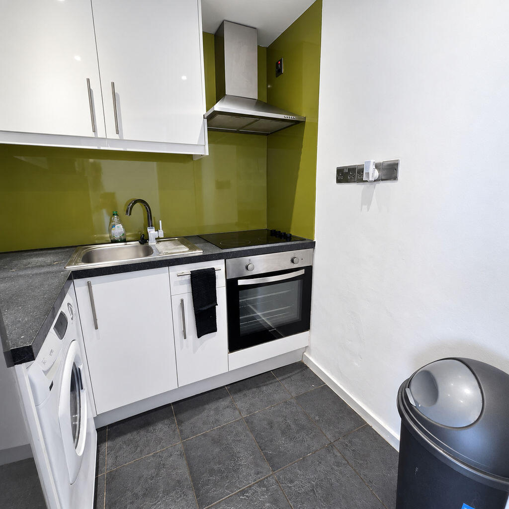 Apartment in Glasgow - More