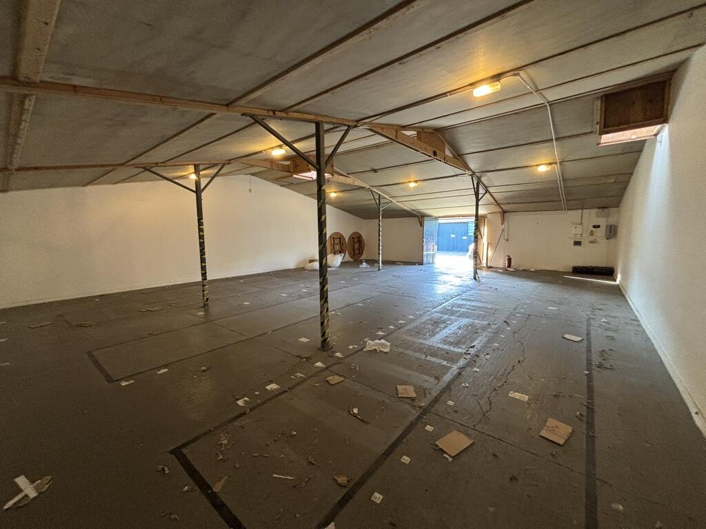 Main image of property: Unit 3, Brooks Green Farm, Brooks Lane, Bosham, Chichester, West Sussex, PO18 8JX